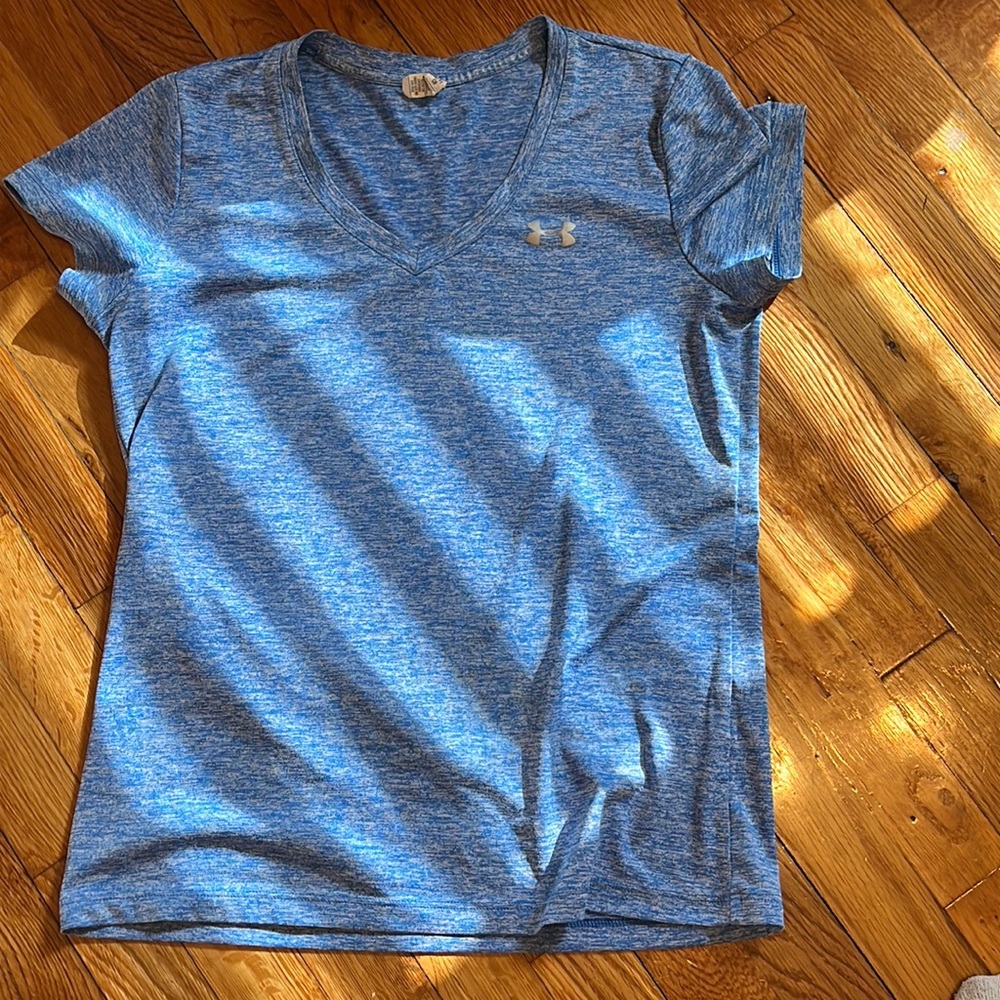 Under Armour T-shirt, size small